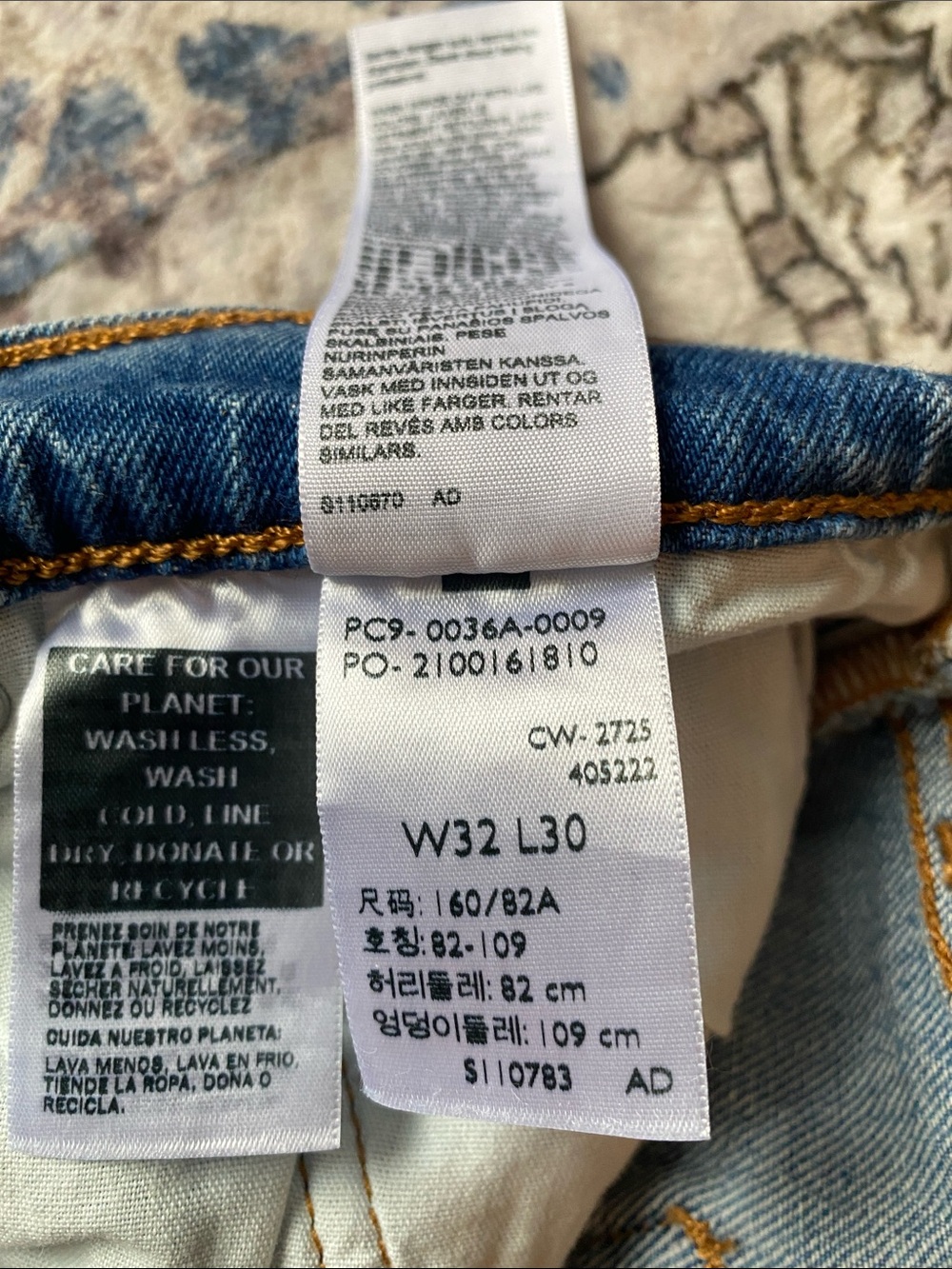 Like new! Levi’s 501 Curve High Waisted Jeans W32XL30 - Picture 7 of 11